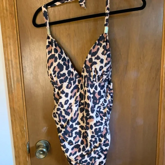 Animal print swimsuit - Picture 3 of 3
